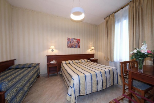 Hotel Moderno image 20